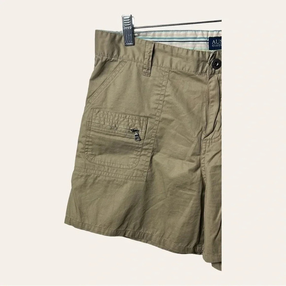 0402W. AUSTIN CLOTHING CO. CARGO KHAKI SHORTS SIZE 10 KHAKI IN COLOR‎ - Picture 4 of 7